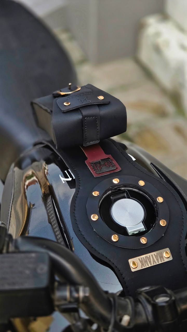 TVS RONIN LATHER TANK STRAP WITH BAG - Image 4