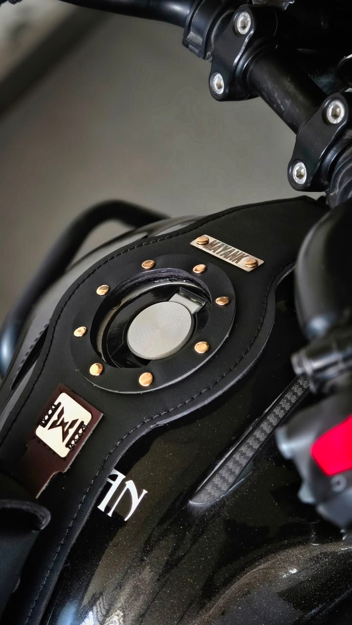 TVS RONIN LATHER TANK STRAP WITH BAG - Image 5